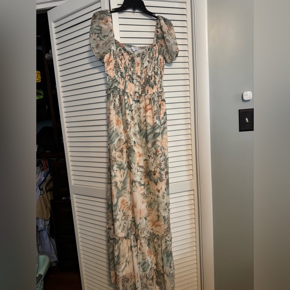 Baltic Born Dresses & Skirts - NWT Baltic Born floral maxi dress. Size M